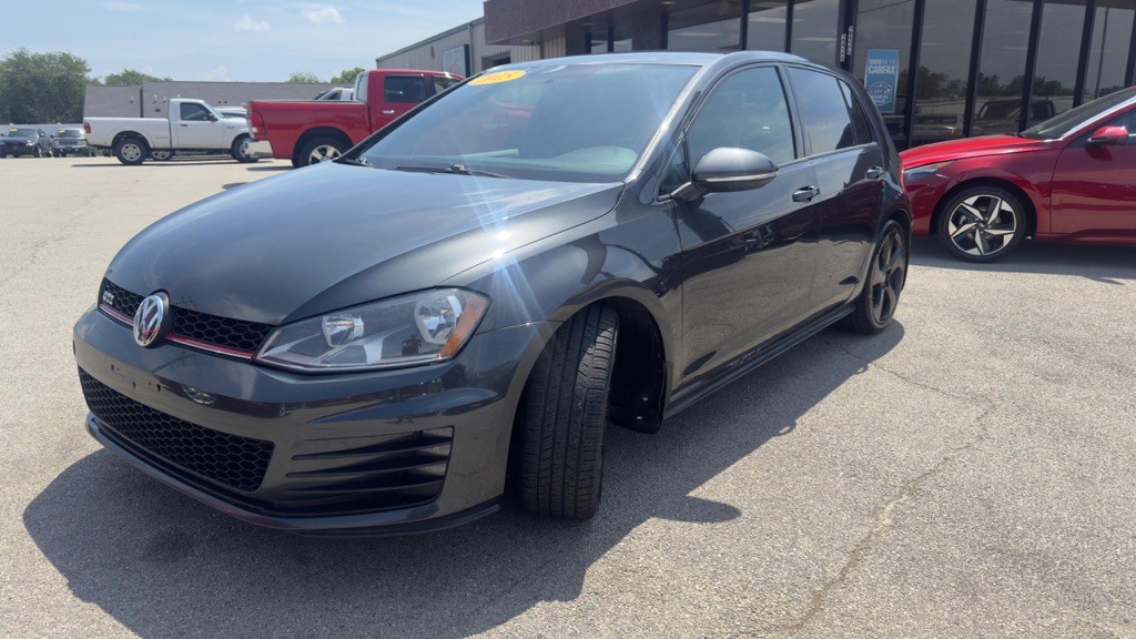 2015 Volkswagen GTI Image 3