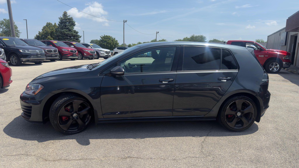 2015 Volkswagen GTI Image 4
