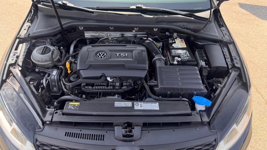 2015 Volkswagen GTI Image 26