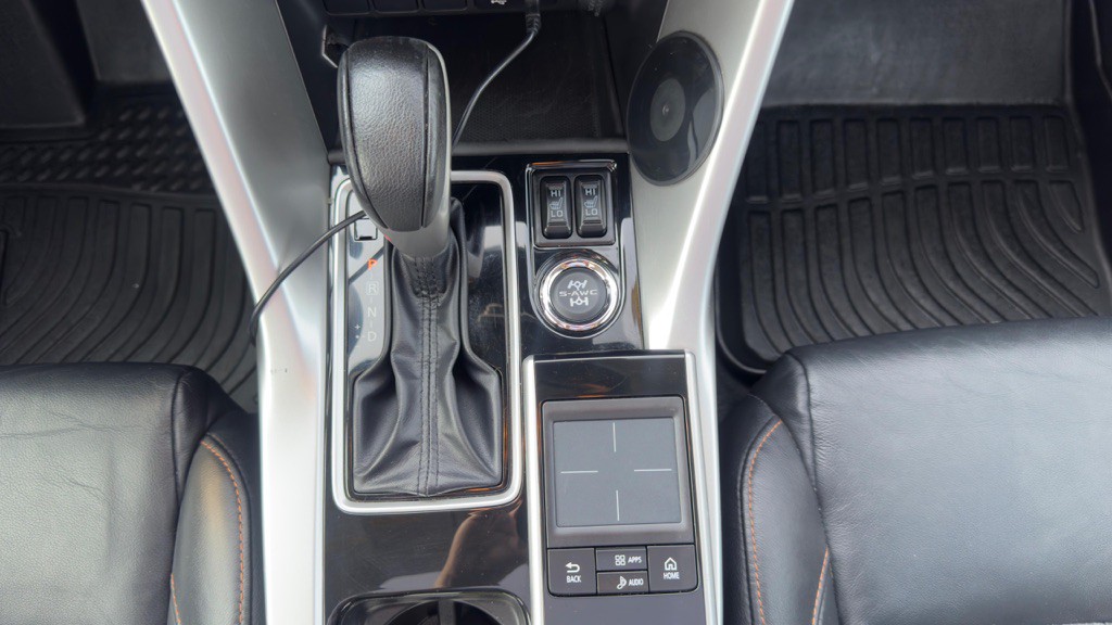 2019 Mitsubishi Eclipse Image 23