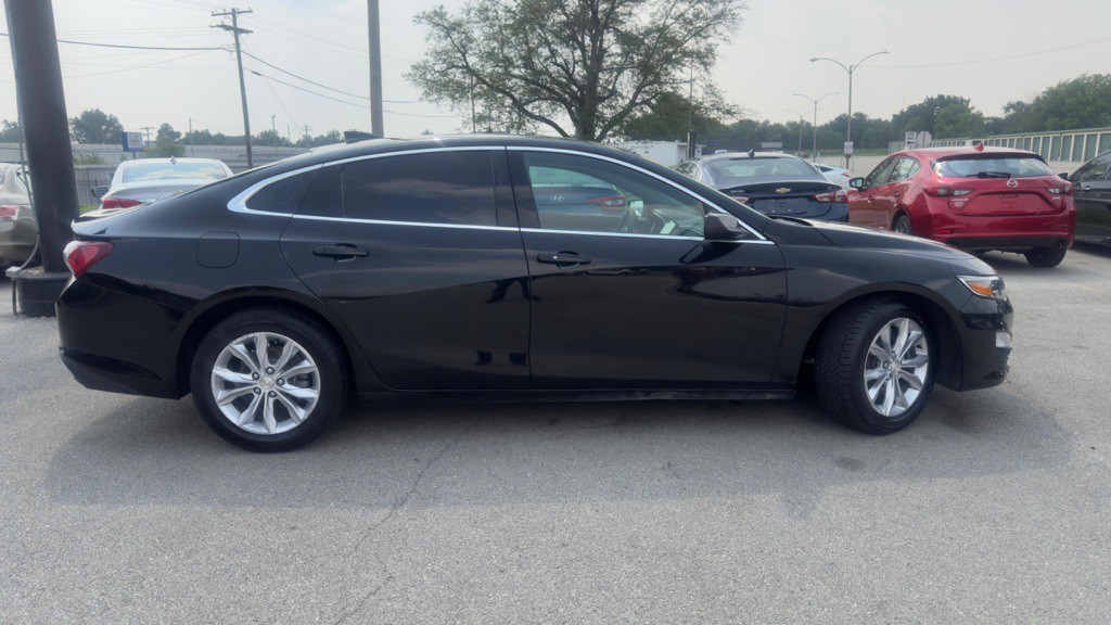 2019 Chevrolet Malibu Image 8
