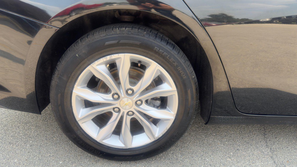 2019 Chevrolet Malibu Image 11
