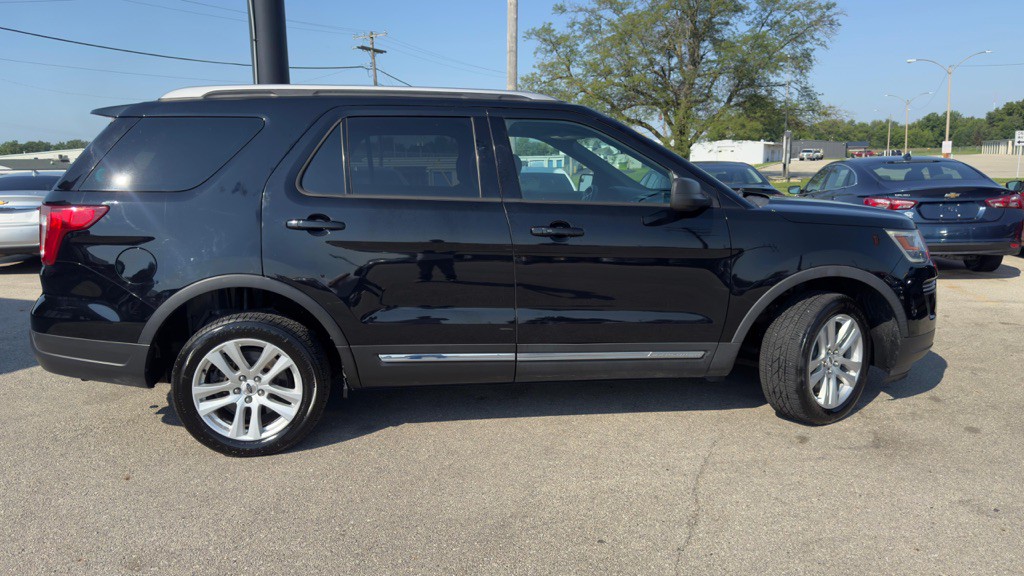 2018 Ford Explorer Image 8