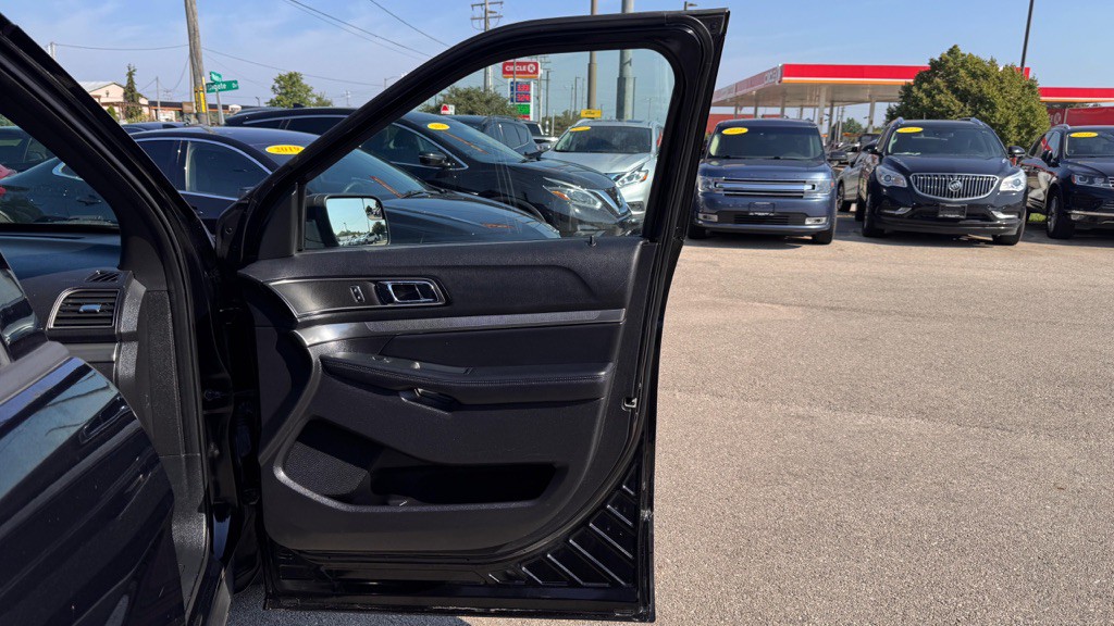 2018 Ford Explorer Image 22