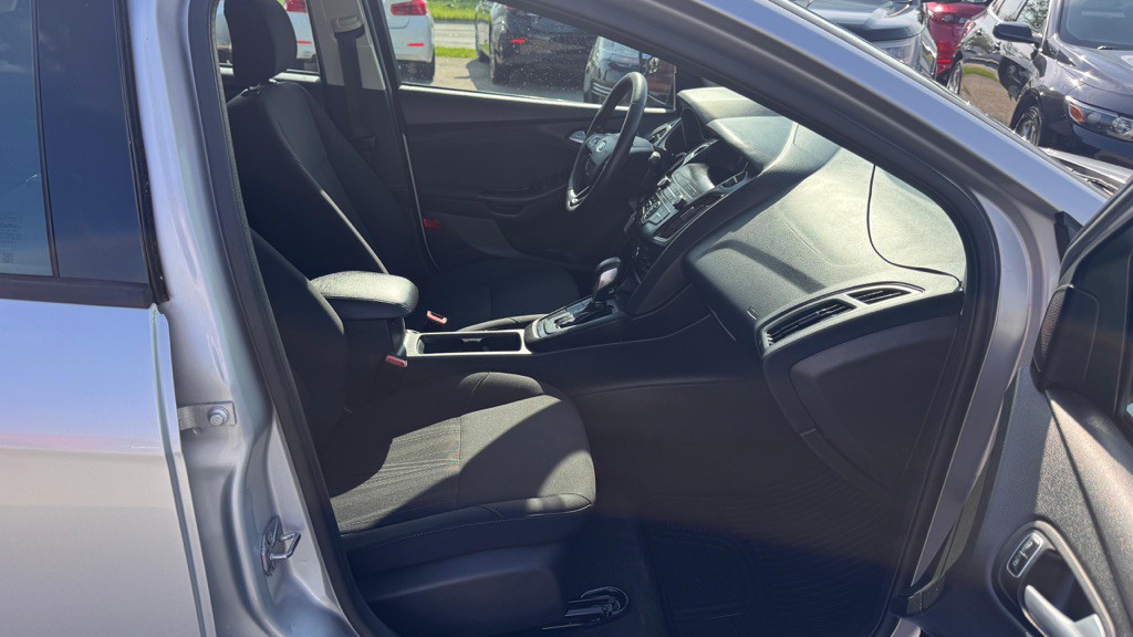 2018 Ford Focus Image 12