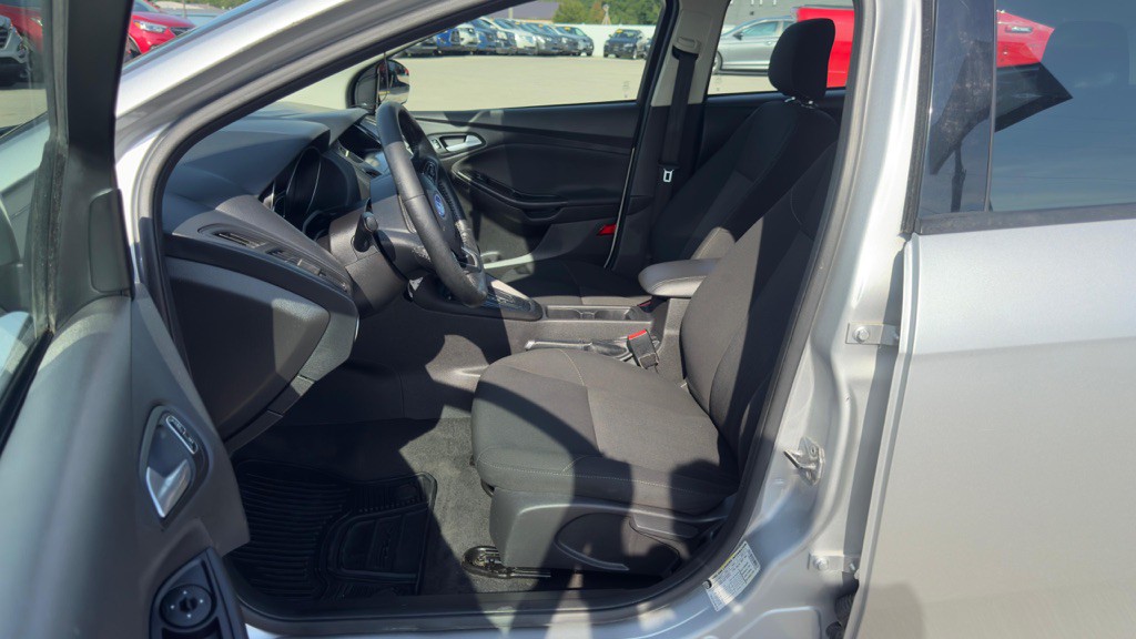 2018 Ford Focus Image 17