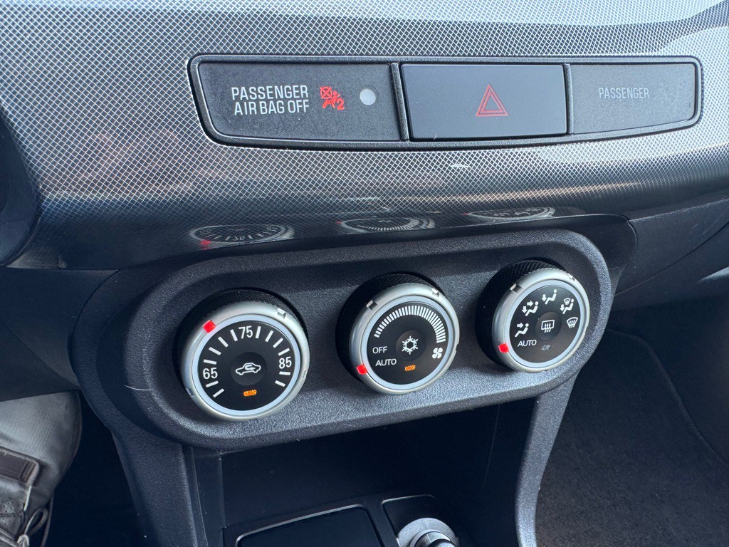 2008 Mitsubishi Lancer Image 28