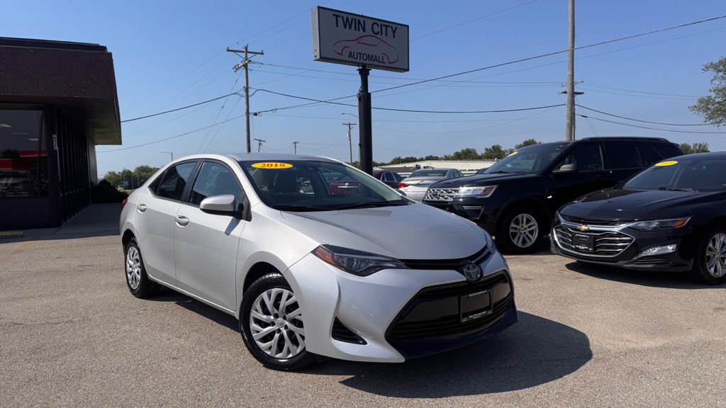 2018 Toyota Corolla Image 1