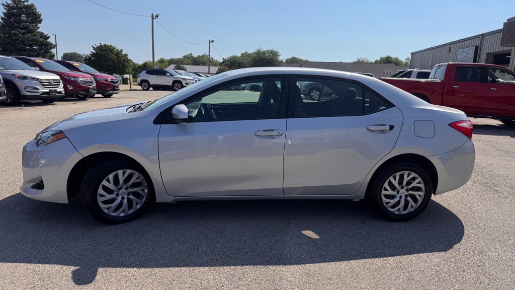 2018 Toyota Corolla Image 4