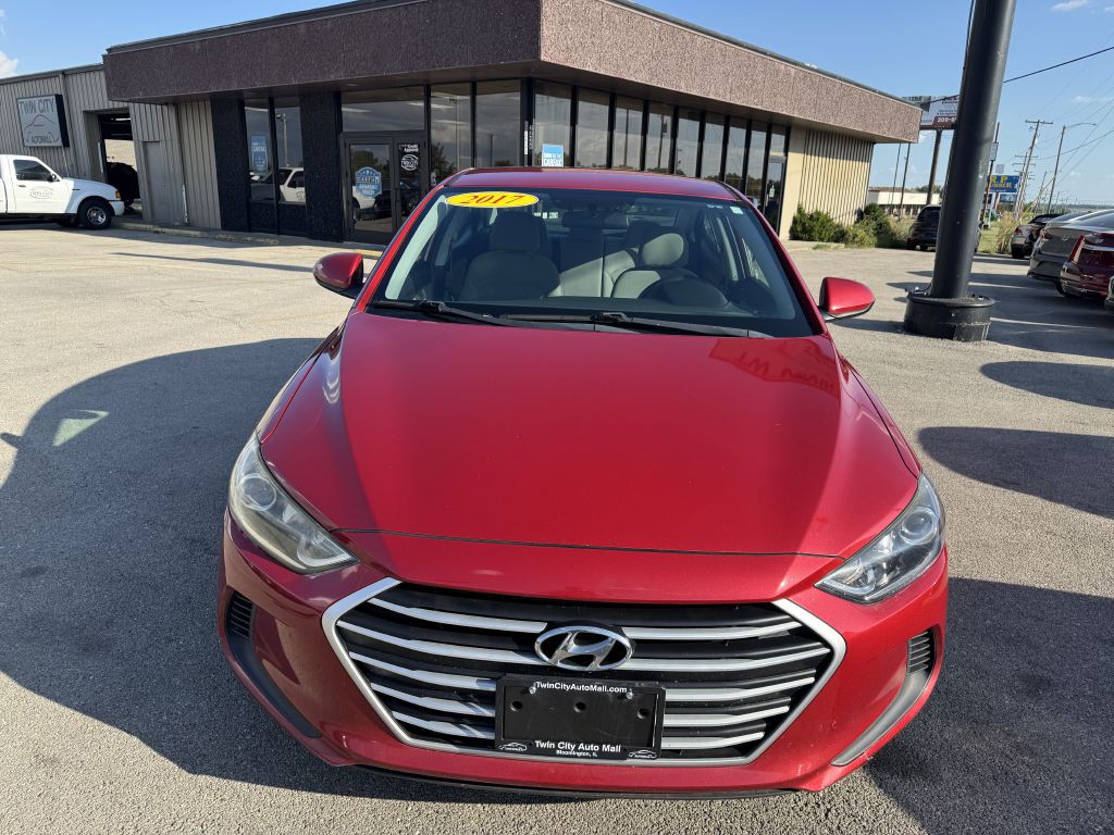 2017 Hyundai Elantra Image 2