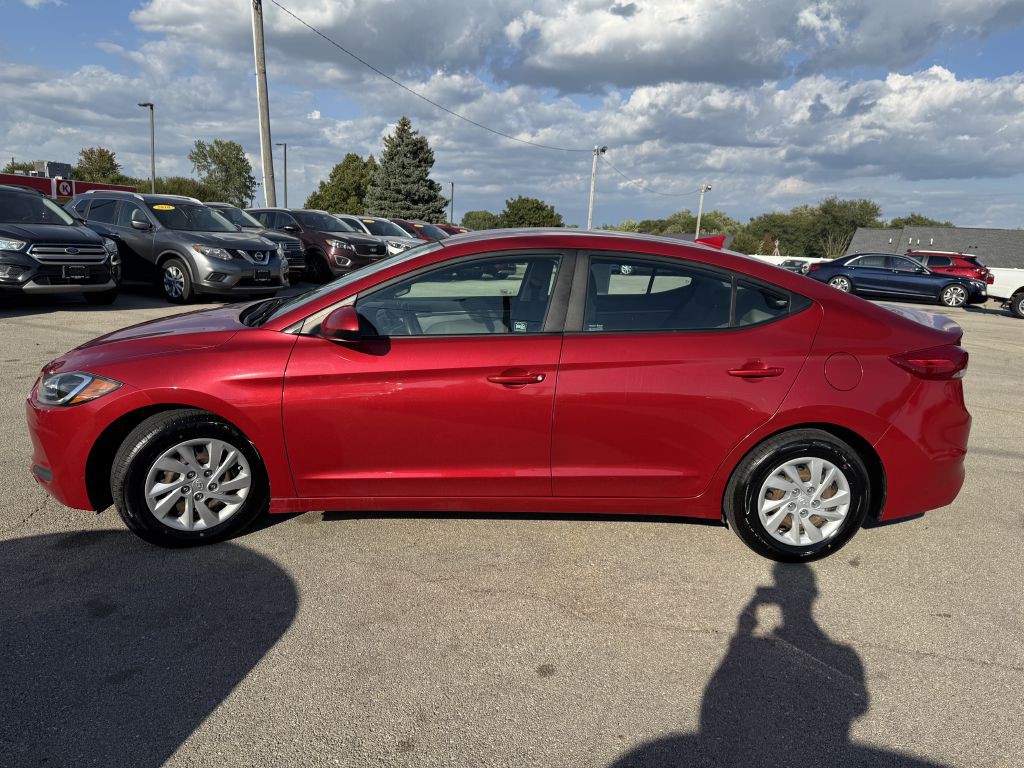 2017 Hyundai Elantra Image 4