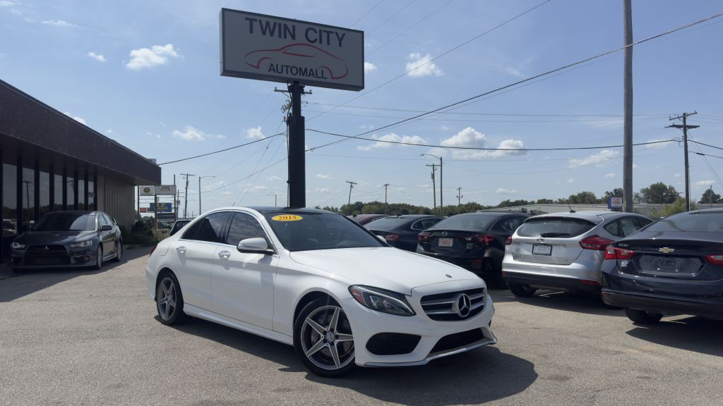 2015 Mercedes-Benz C-Class Image 1