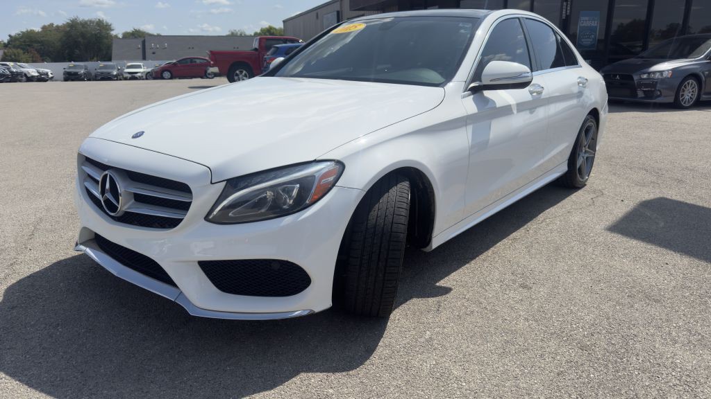 2015 Mercedes-Benz C-Class Image 3