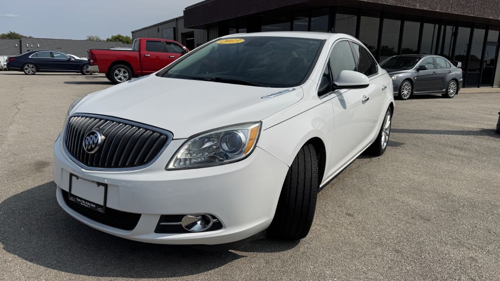 2013 Buick Verano Image 3