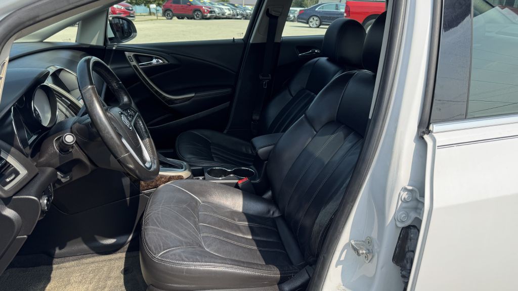 2013 Buick Verano Image 16