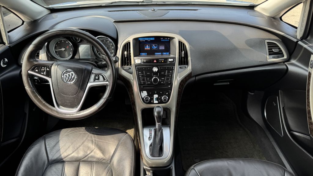 2013 Buick Verano Image 24
