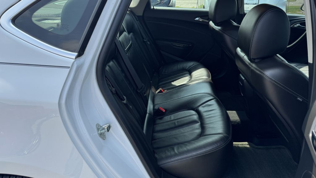 2013 Buick Verano Image 26