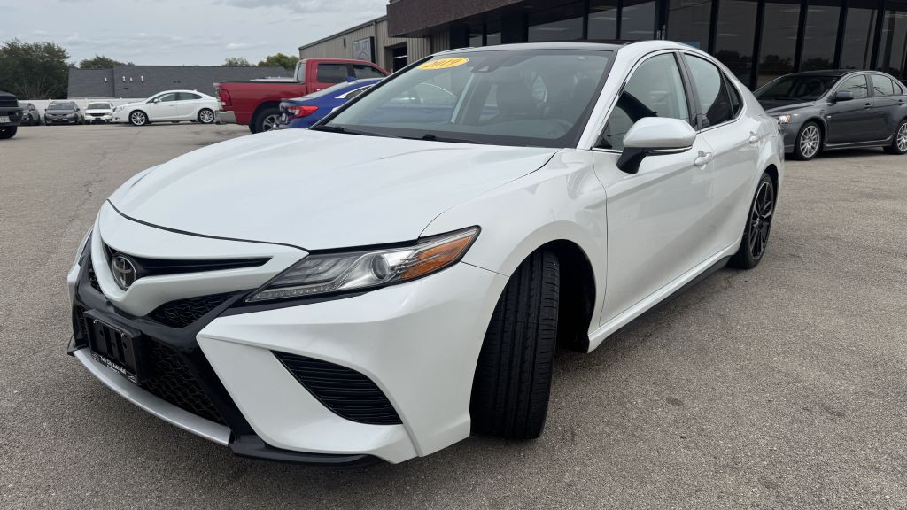 2019 Toyota Camry Image 3