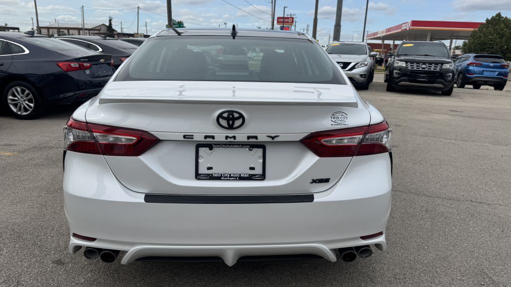 2019 Toyota Camry Image 5