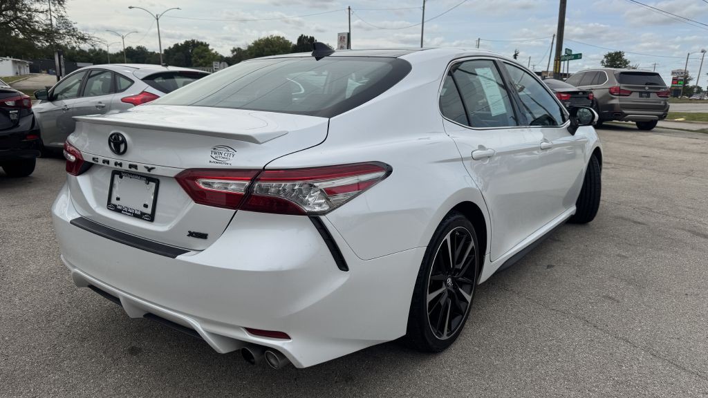 2019 Toyota Camry Image 6