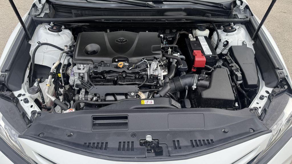 2019 Toyota Camry Image 8