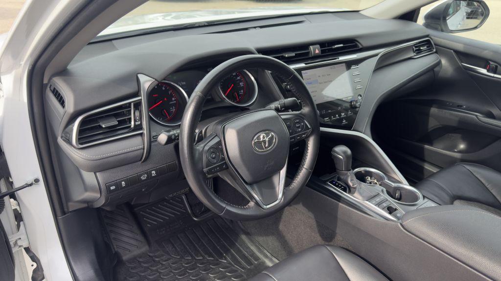 2019 Toyota Camry Image 13