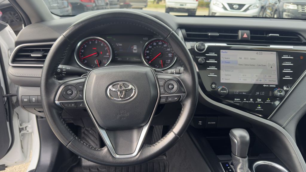 2019 Toyota Camry Image 15