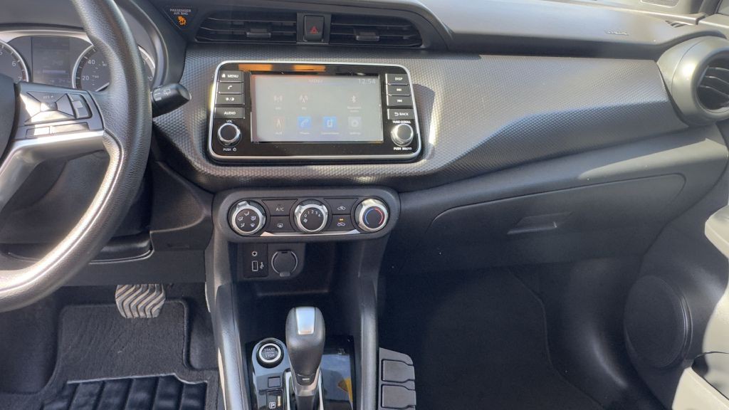 2020 Nissan Kicks Image 17