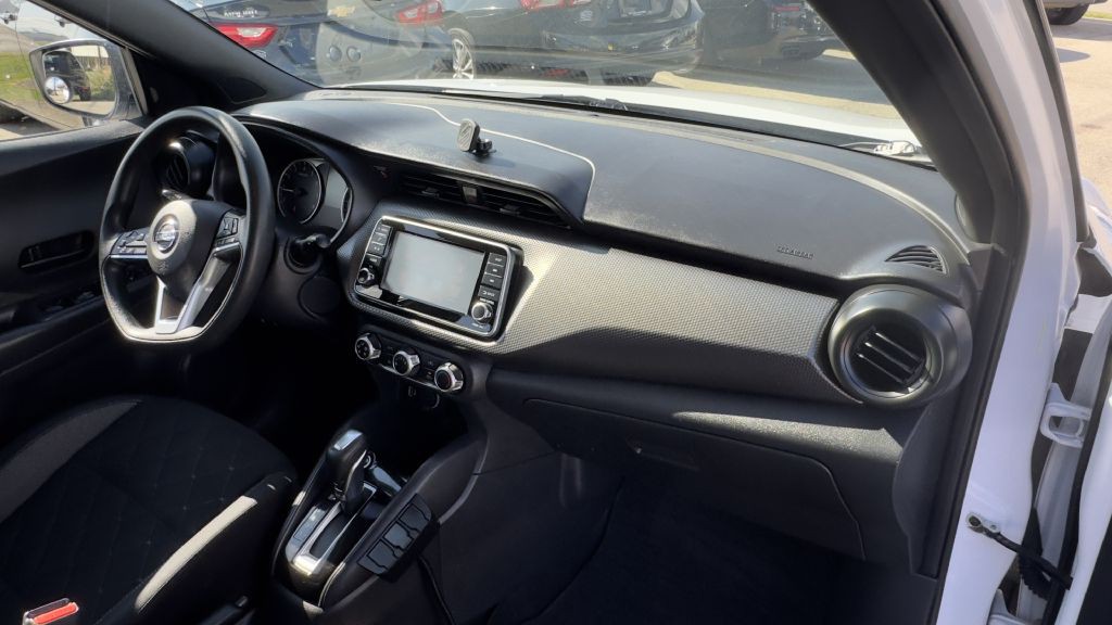2020 Nissan Kicks Image 24