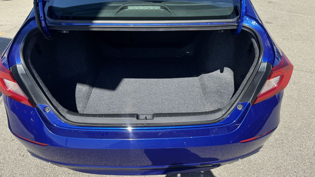2019 Honda Accord Image 12