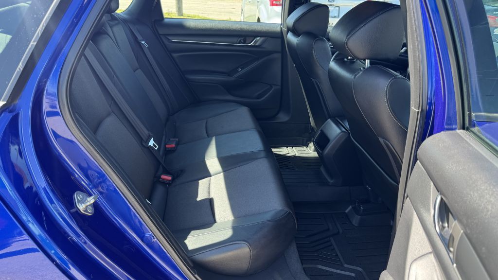 2019 Honda Accord Image 18