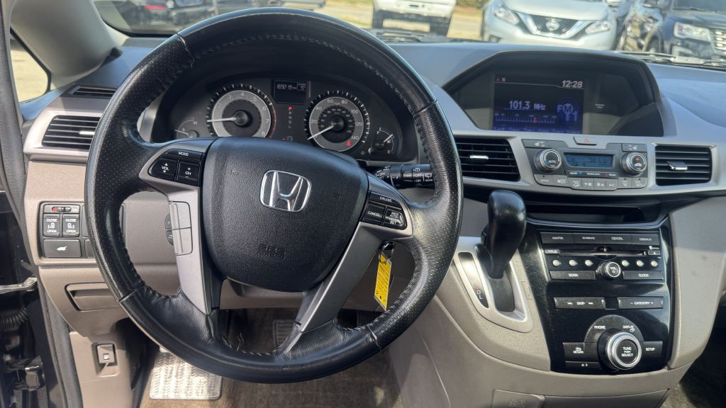 2013 Honda Odyssey Image 11