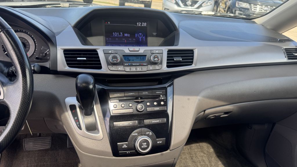 2013 Honda Odyssey Image 13
