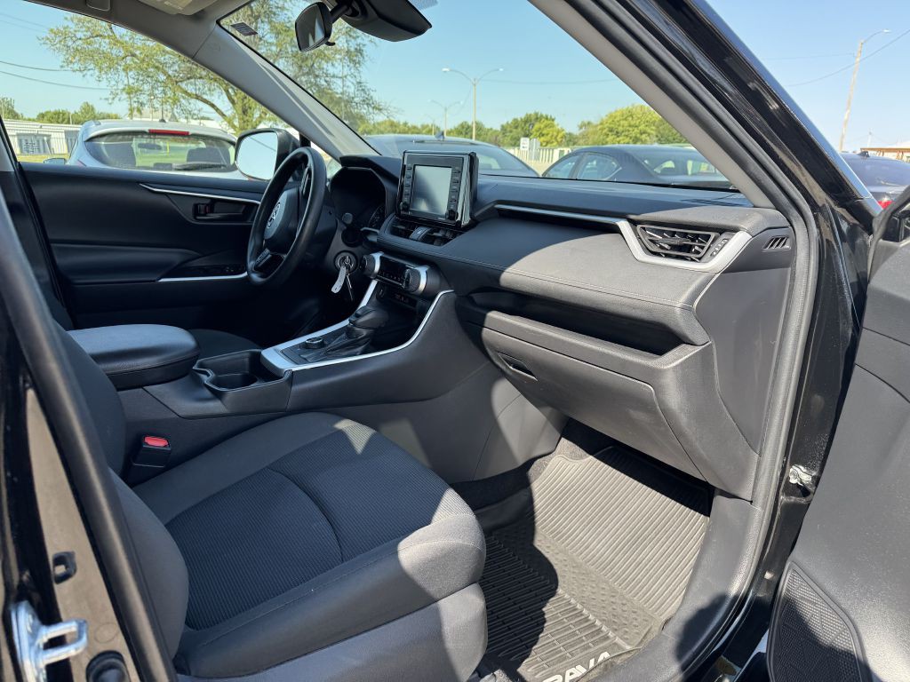 2021 Toyota Rav4 Image 11