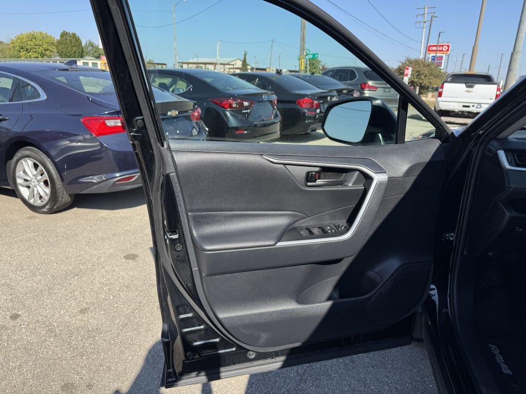 2021 Toyota Rav4 Image 23