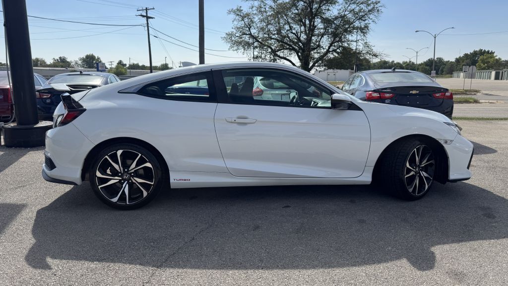 2017 Honda Civic Image 8
