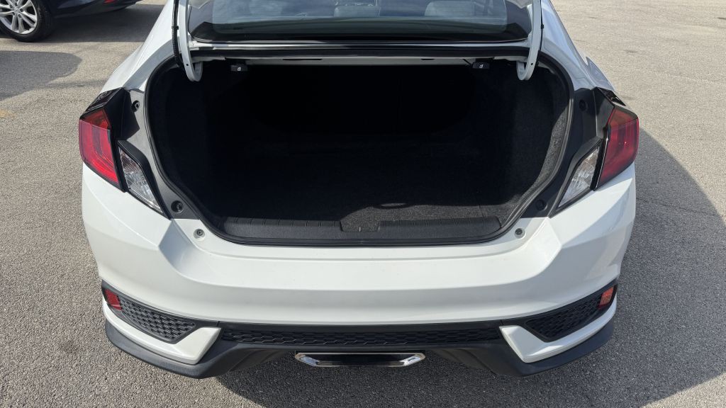 2017 Honda Civic Image 9