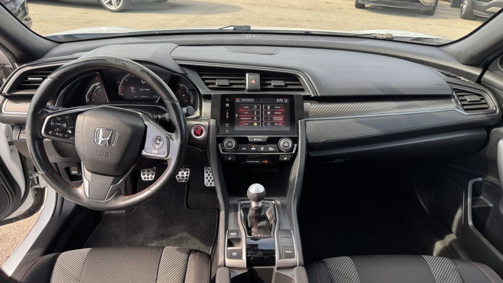 2017 Honda Civic Image 13