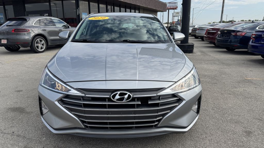 2020 Hyundai Elantra Image 2