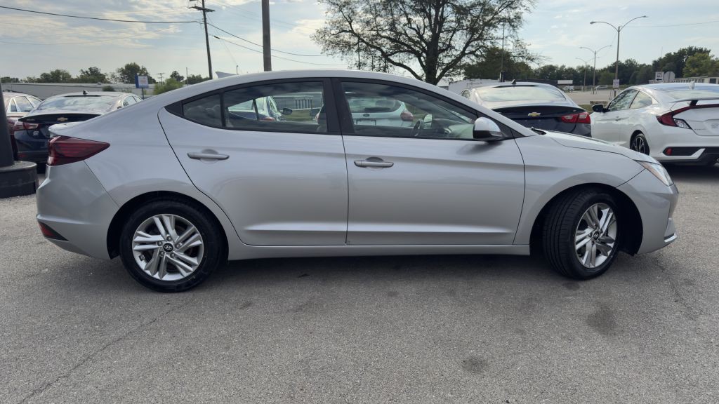 2020 Hyundai Elantra Image 8