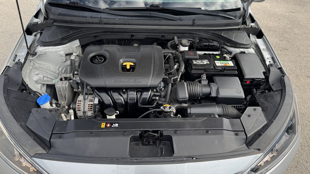 2020 Hyundai Elantra Image 9