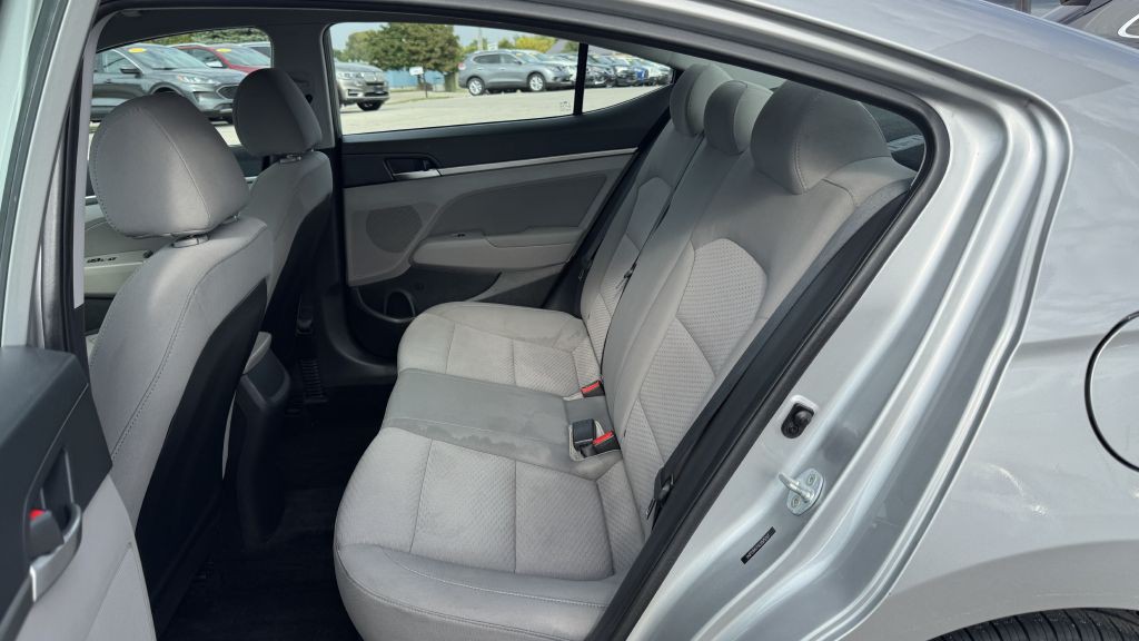 2020 Hyundai Elantra Image 21