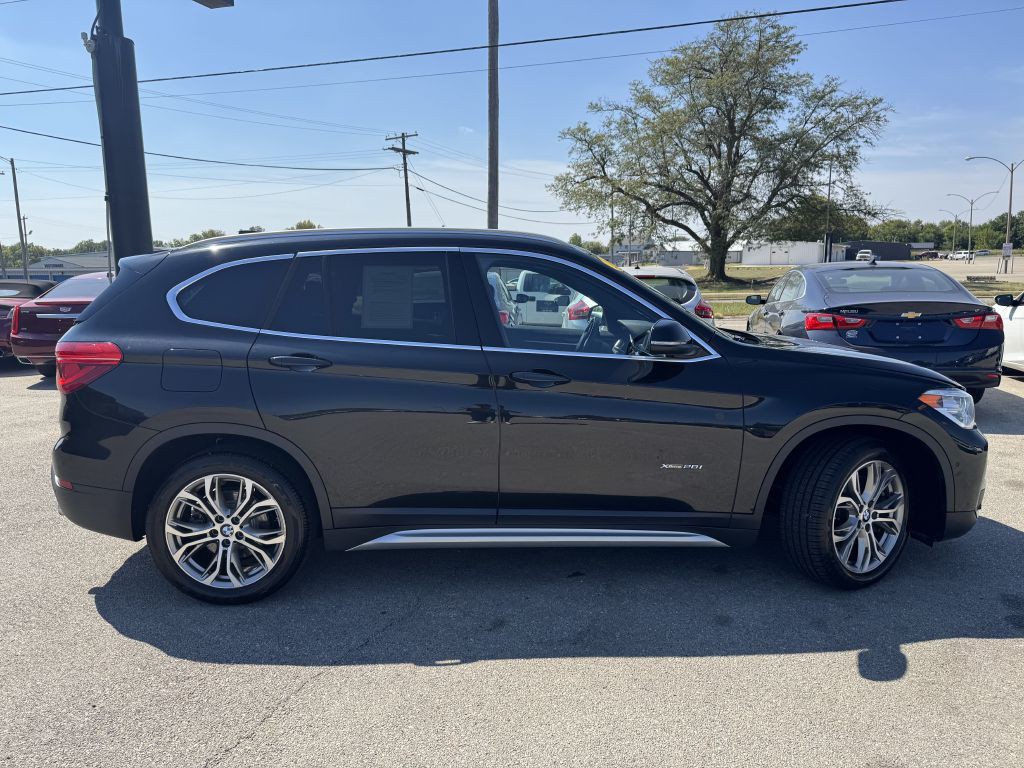 2017 BMW X1 Image 8