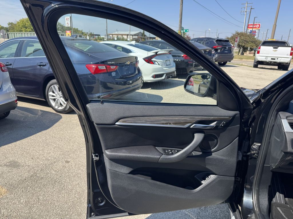 2017 BMW X1 Image 23
