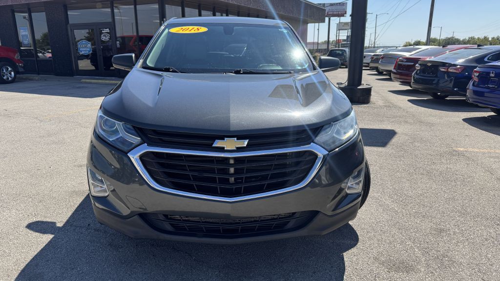 2018 Chevrolet Equinox Image 2