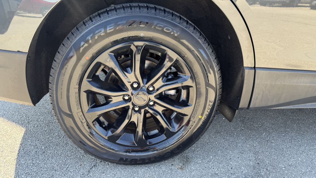 2018 Chevrolet Equinox Image 11