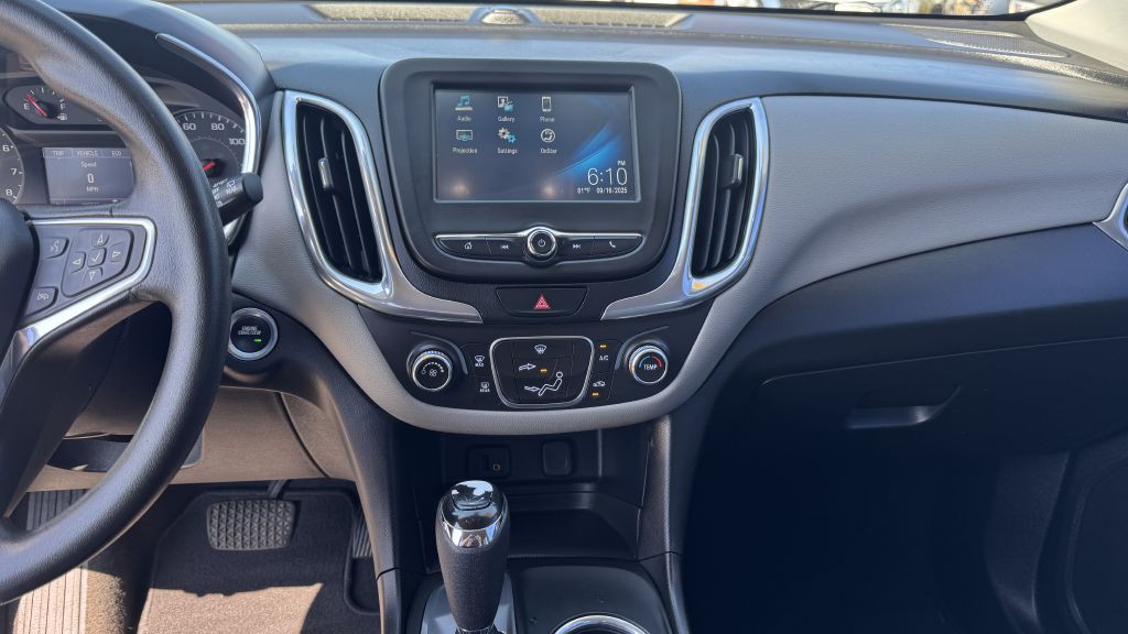 2018 Chevrolet Equinox Image 19