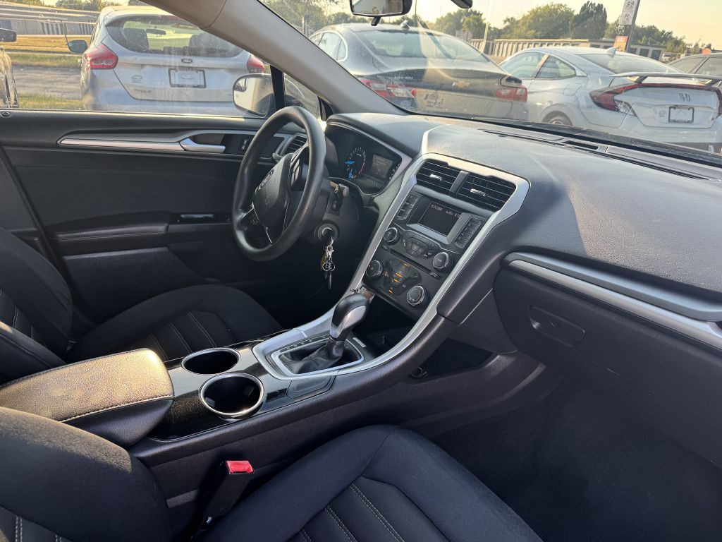 2013 Ford Fusion Image 13