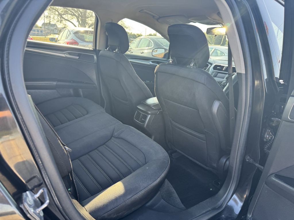 2013 Ford Fusion Image 15
