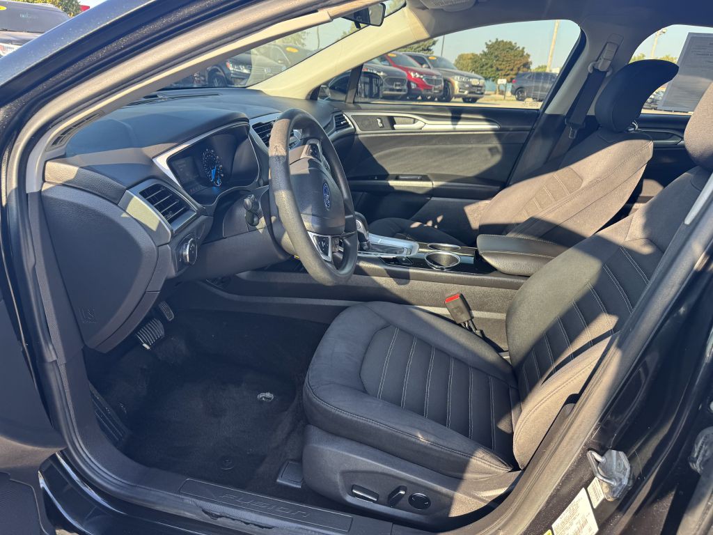 2013 Ford Fusion Image 21
